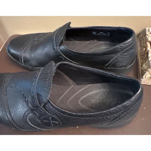 Clarks Black In Motion Leather Slip-Ons 9.5 Clogs Black - Picture 2 of 5